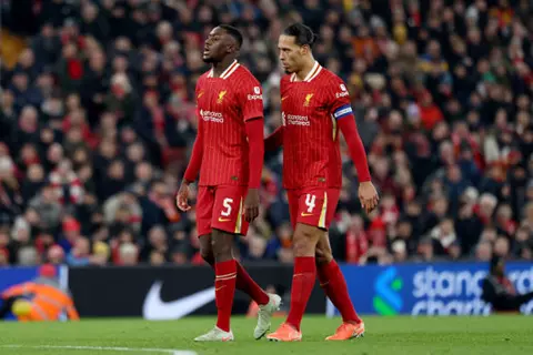 ليفربول يفتح الباب لرحيل كوناتي في يناير